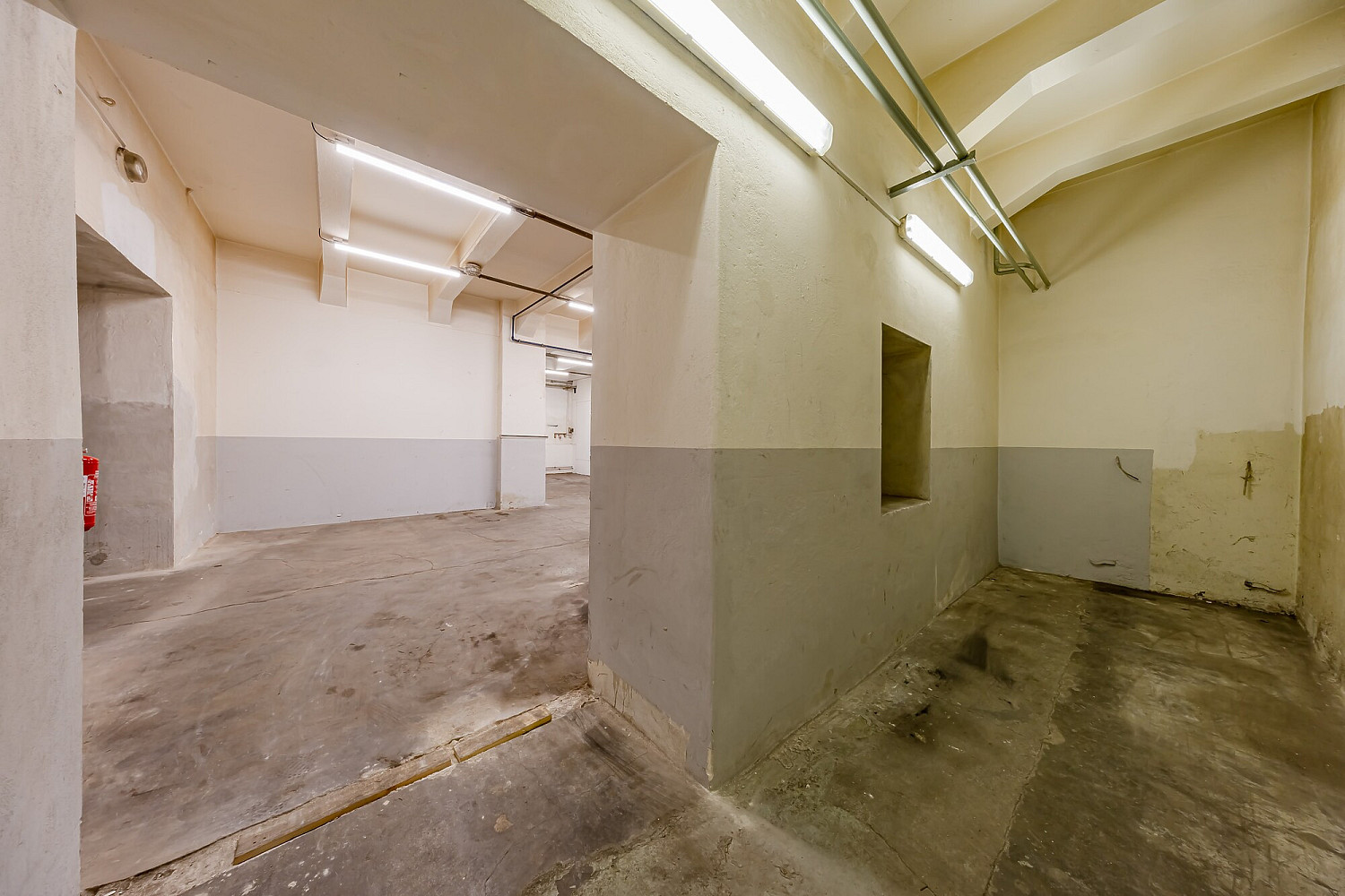 Pronájem výrobních prostor 348 m² – fotografie 2