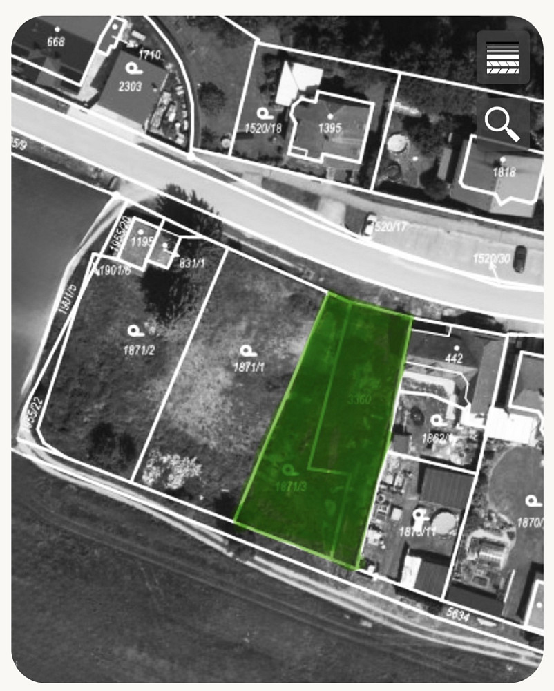 Prodej stavebního pozemku 880 m² – fotografie 3