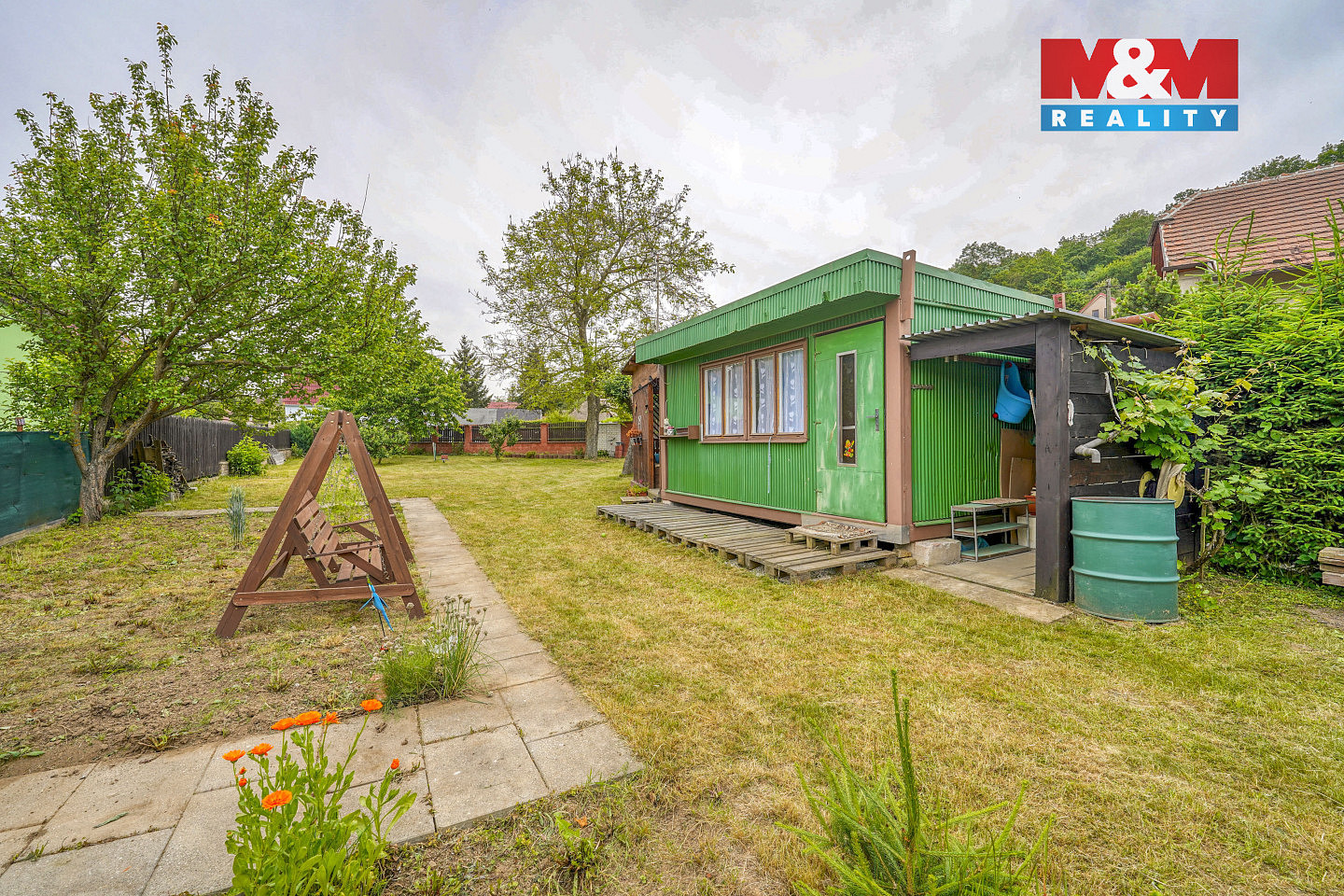 Prodej stavebního pozemku 806 m² — photo 3