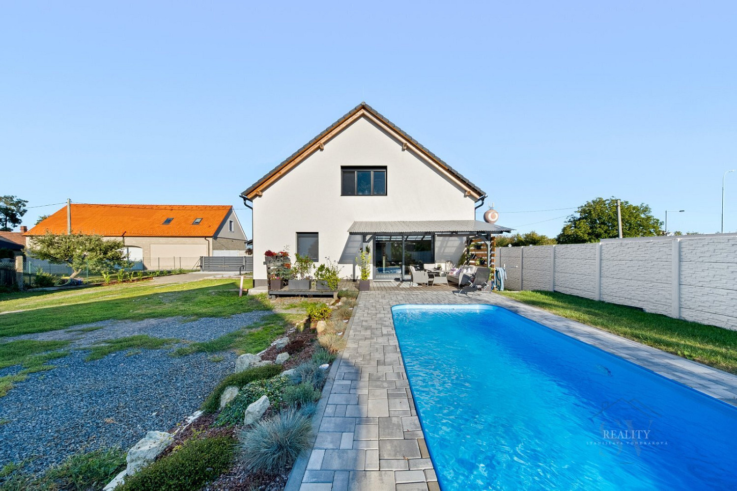 Prodej domu 221 m² s pozemkem 1 252 m² – fotografie 3