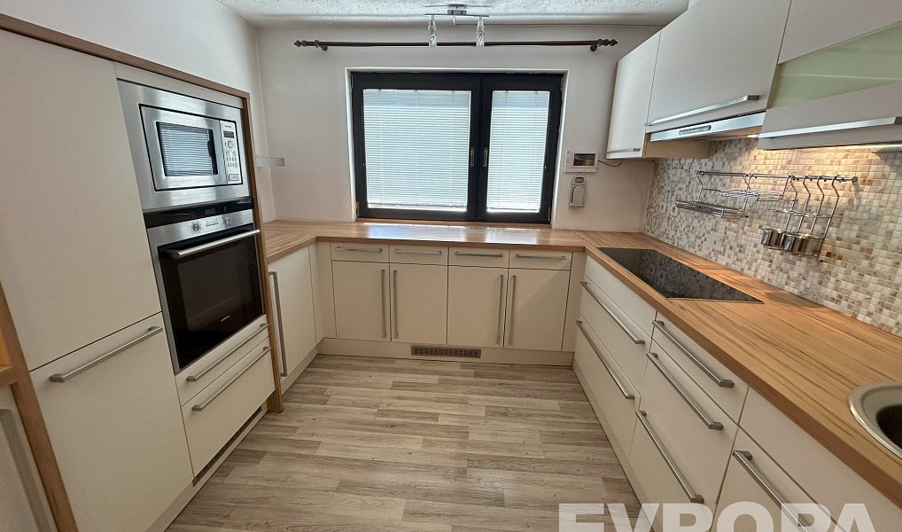 Prodej domu 250 m² s pozemkem 2 264 m², Nový Bor – náhled fotky 10