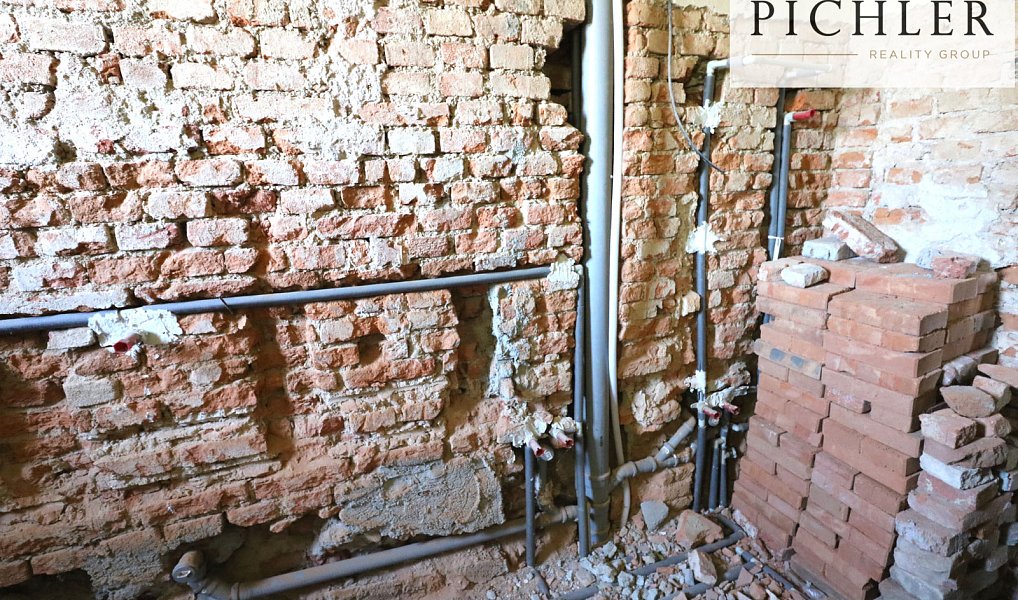 Prodej ubytovacího objektu 940 m², Klokočov – náhled fotky 14