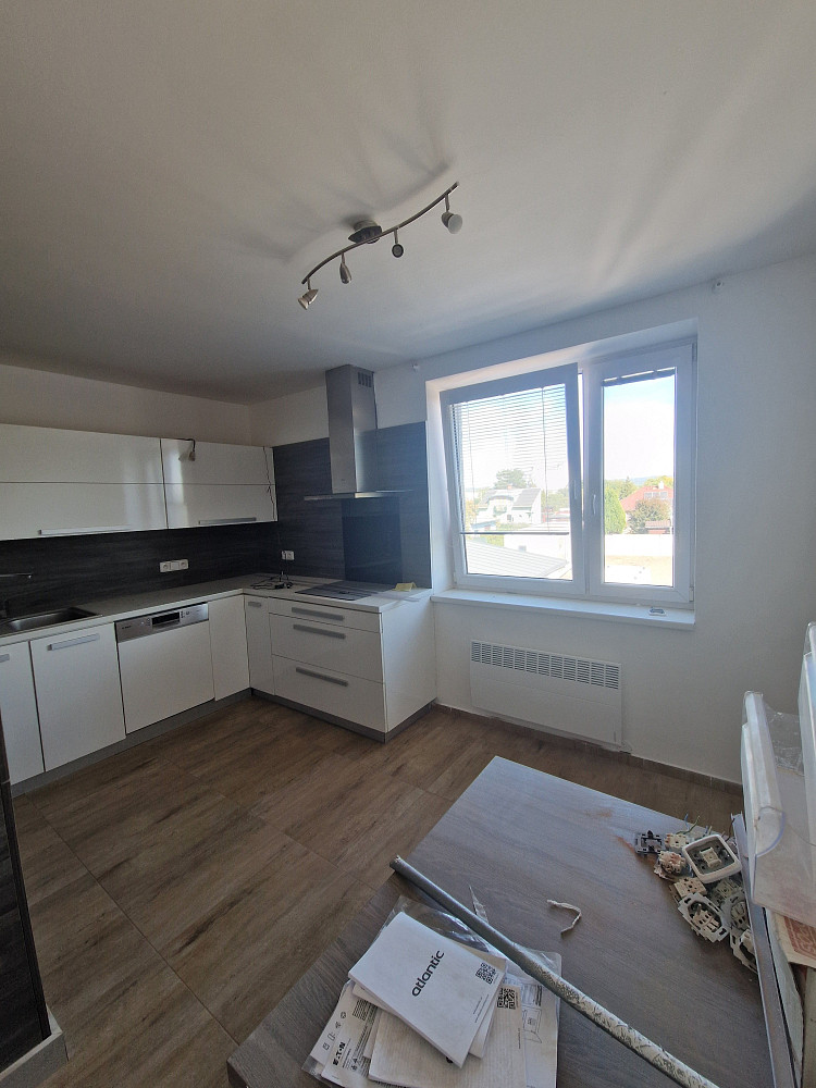 Pronájem bytu 2+kk 45 m² – fotografie 2