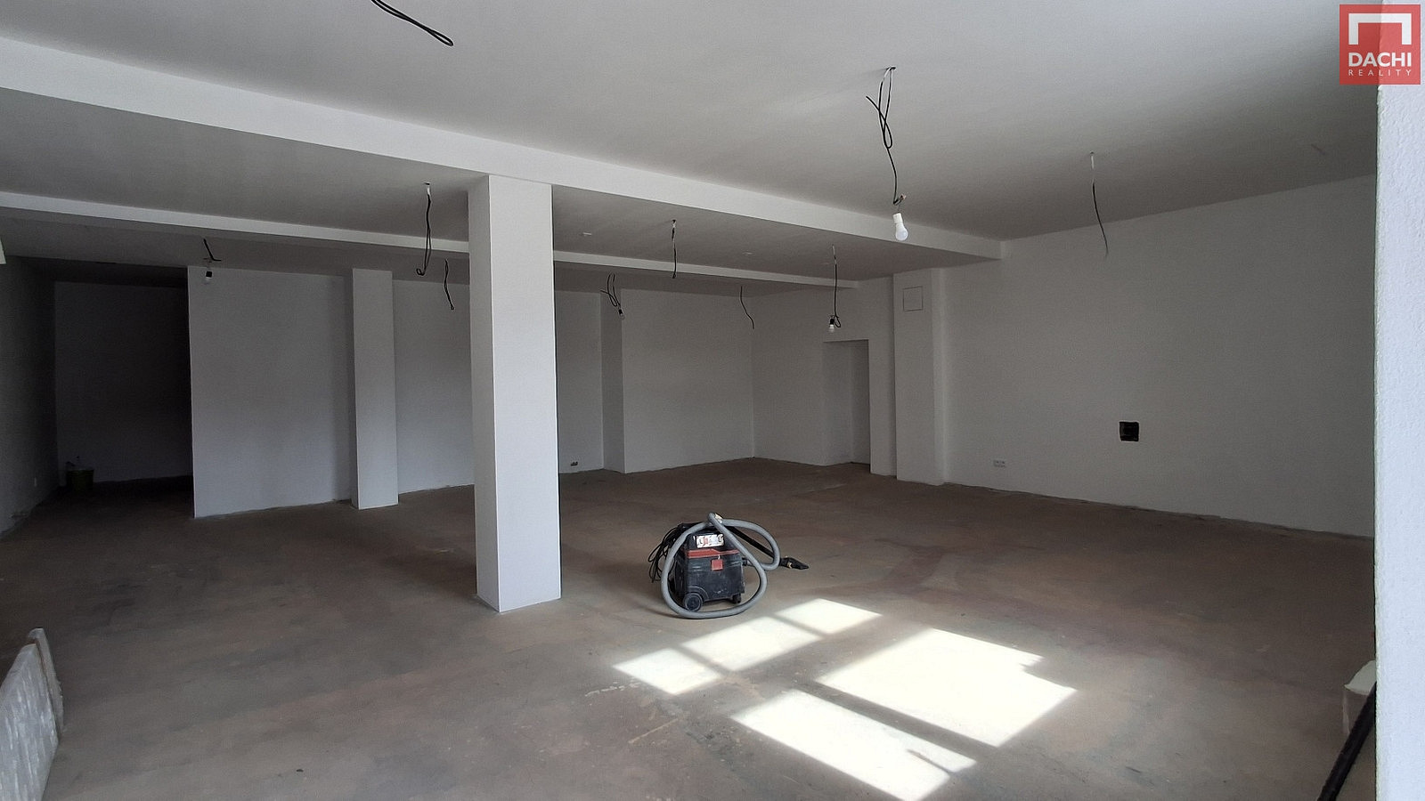 Pronájem obchodních prostor 85 m² — photo 2