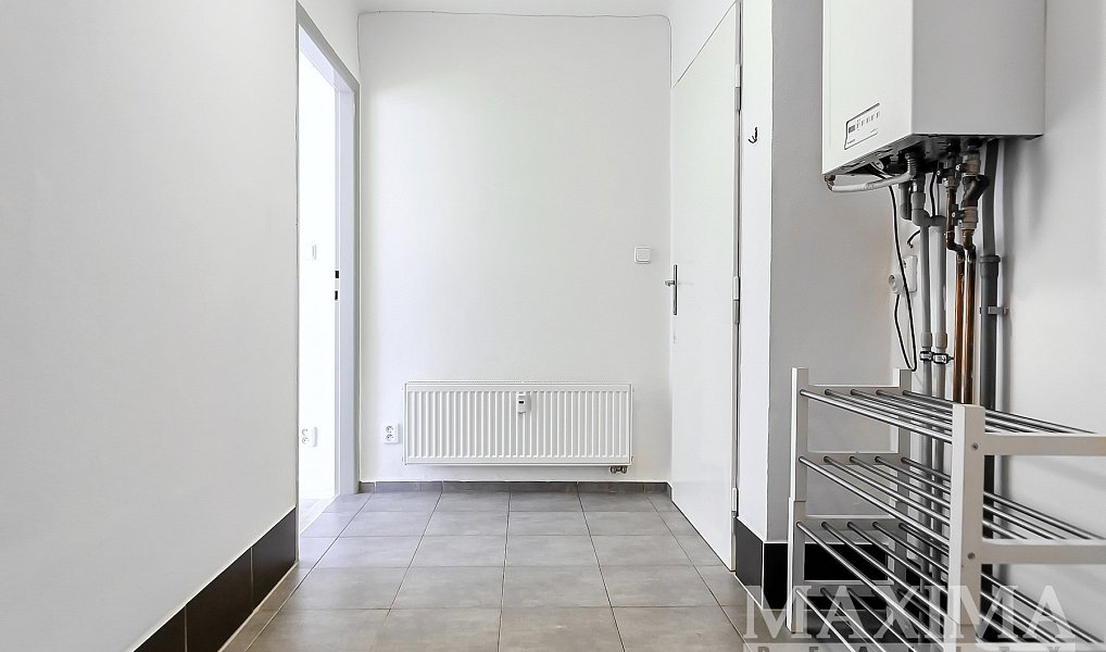 Pronájem bytu 1+1 50 m², Praha – náhled fotky 9