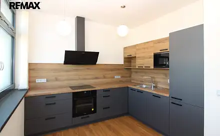 Pronájem bytu 3+kk 86 m²