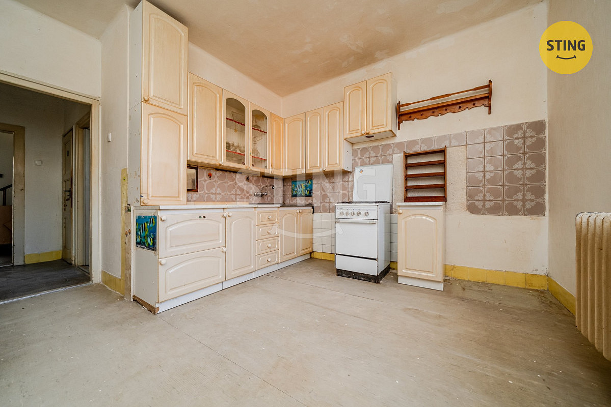 Prodej domu 610 m² s pozemkem 1 212 m² – fotografie 2