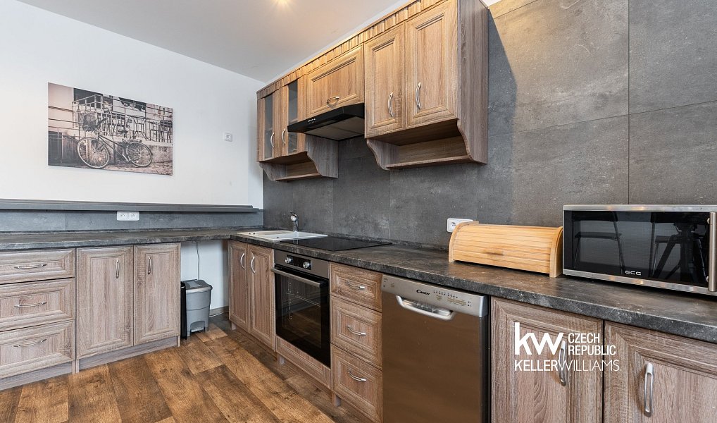 Prodej domu 176 m² s pozemkem 469 m², Dubí – náhled fotky 35