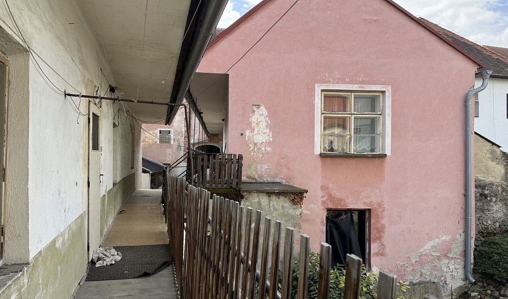 Prodej domu 426 m² s pozemkem 836 m², Volyně – náhled fotky 7
