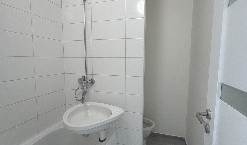 Pronájem bytu 1+kk 22 m², Varnsdorf – náhled fotky 4