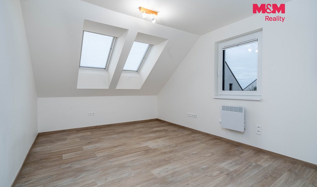 Prodej bytu 3+kk 81 m², Smiřice – náhled fotky 8