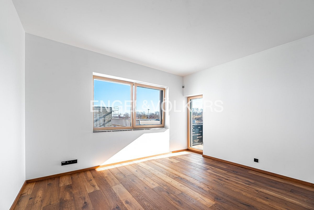 Pronájem domu 195 m² s pozemkem 605 m² — photo 4