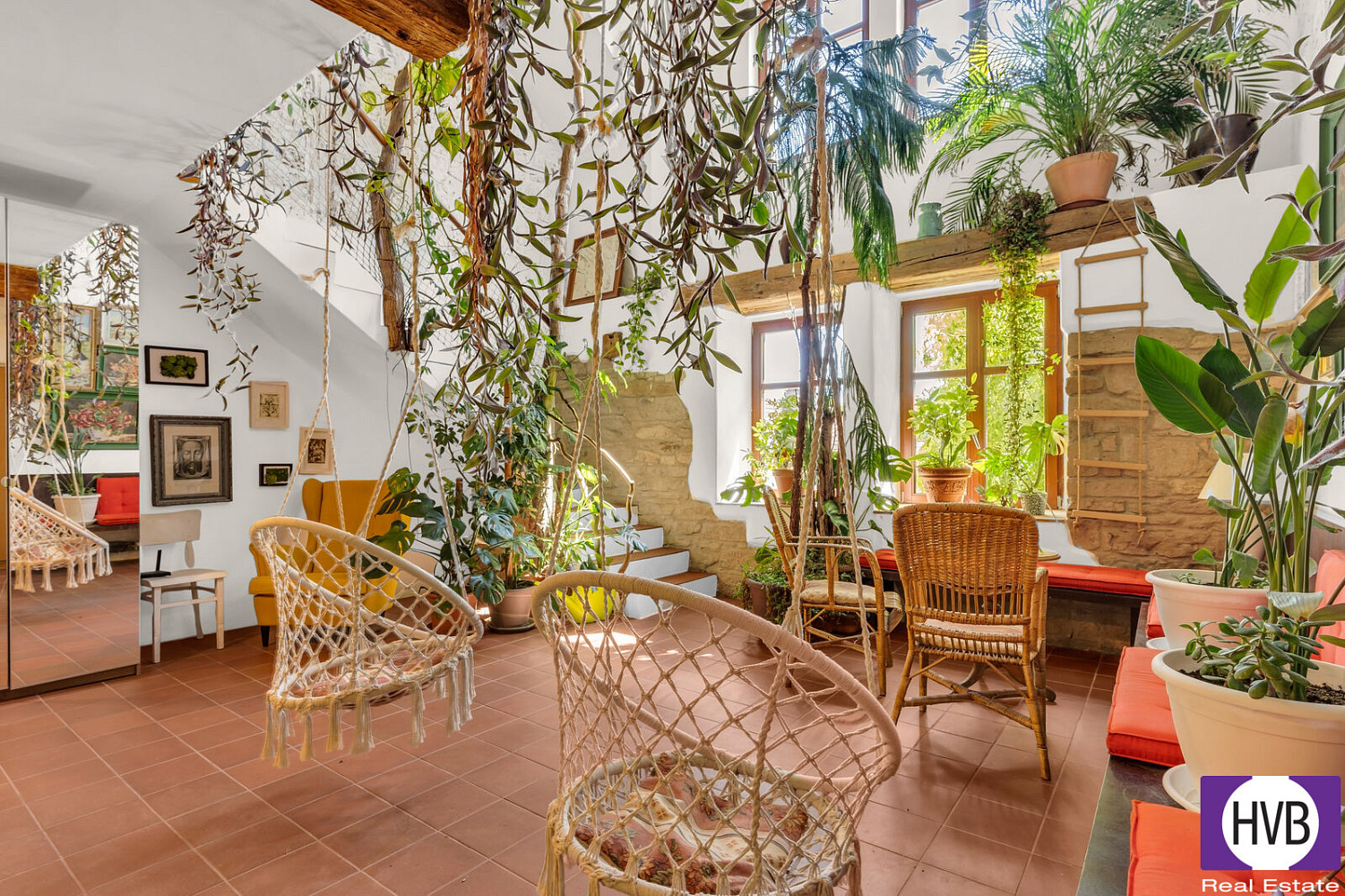 Prodej ubytovacího objektu 1 900 m²