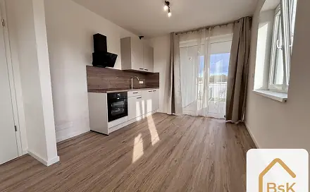 Pronájem bytu 1+kk 32 m²