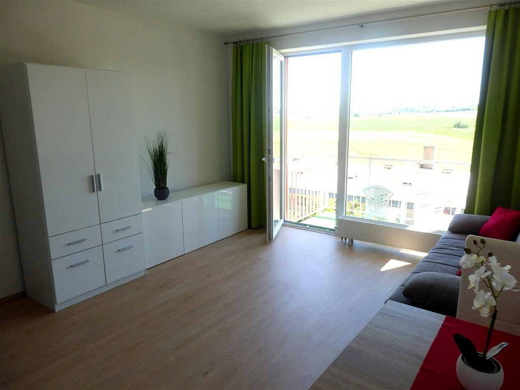 Pronájem bytu 1+kk 36 m² — photo 2