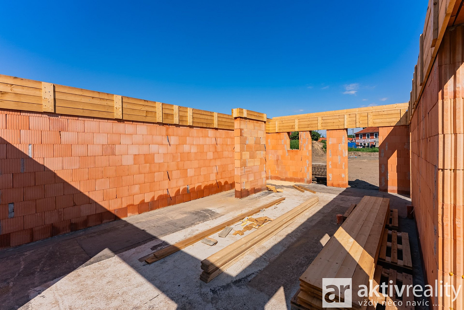 Prodej domu 99 m² s pozemkem 80 m² – fotografie 2