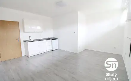 Pronájem bytu 1+kk 31 m², Obecní, Chyňava, okres Beroun