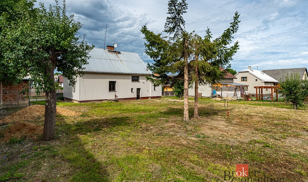 Prodej domu 151 m² s pozemkem 1 025 m², Dolní Bousov – náhled fotky 2