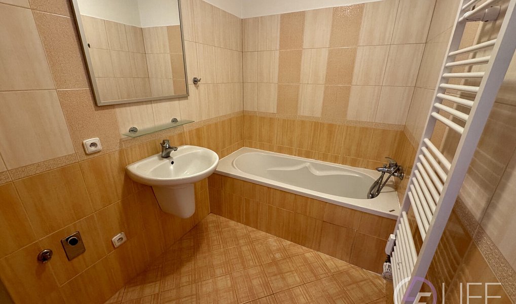 Pronájem bytu 2+kk 48 m², Jilemnice – náhled fotky 7