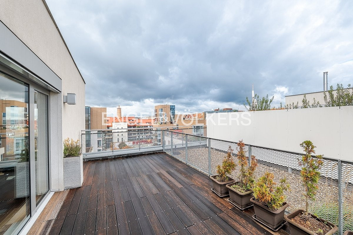 Pronájem bytu 3+kk 106 m² – fotografie 2