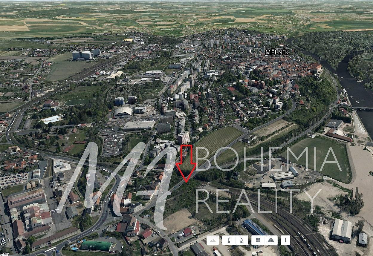 Prodej komerčního pozemku 613 m² – fotografie 2