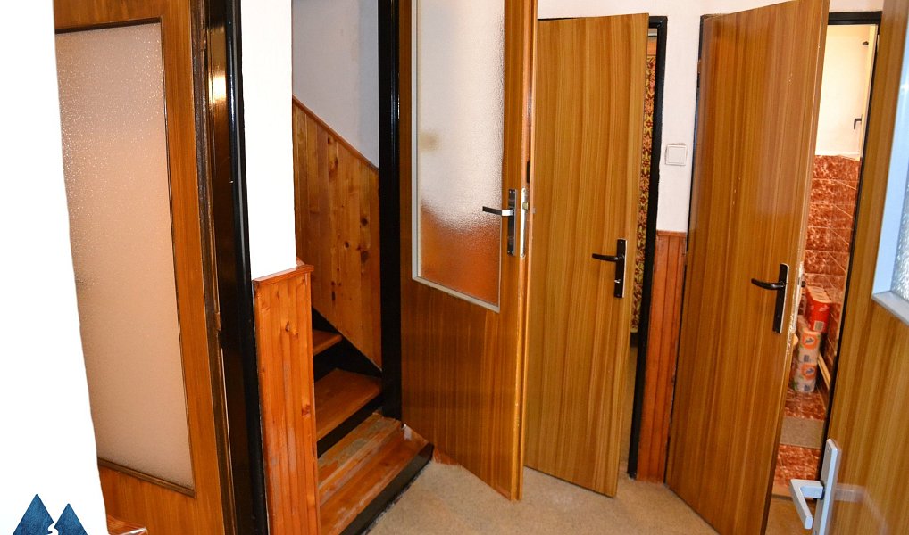 Prodej domu 180 m² s pozemkem 1 214 m², Strážné – náhled fotky 17