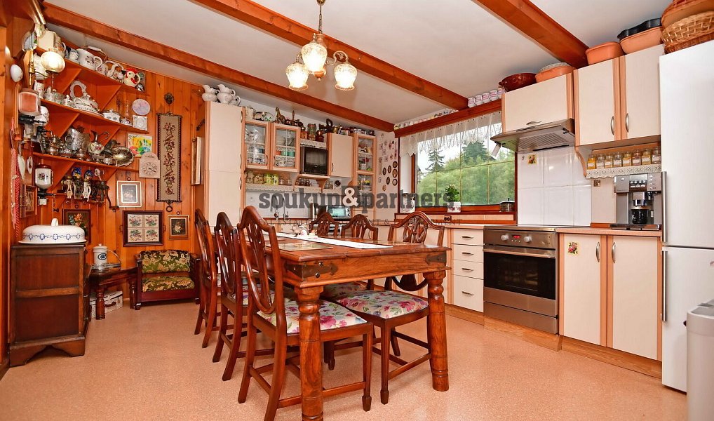 Prodej domu 170 m² s pozemkem 1 247 m², Chyňava – náhled fotky 9