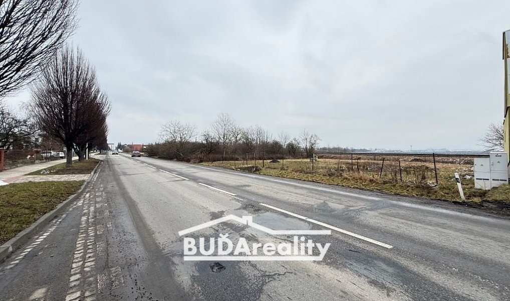 Prodej komerčního pozemku 1 037 m², Holešov – náhled fotky 2