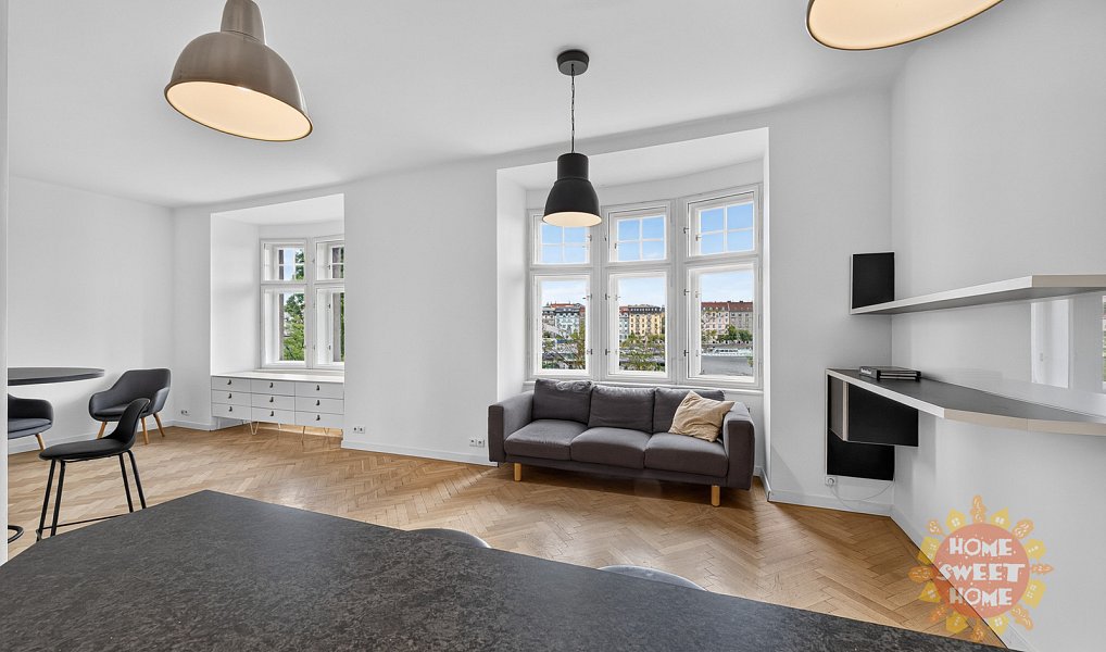 Pronájem bytu 4+kk 141 m², Praha – náhled fotky 3