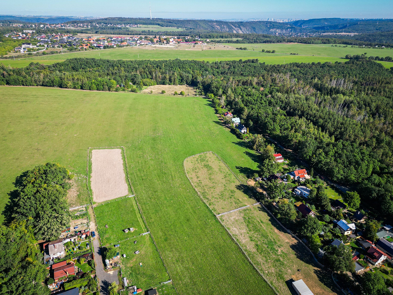 Prodej pole 4 326 m²
