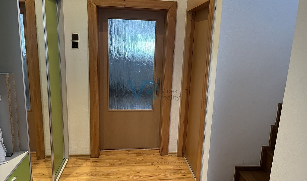 Prodej domu 150 m² s pozemkem 779 m², Planá – náhled fotky 24