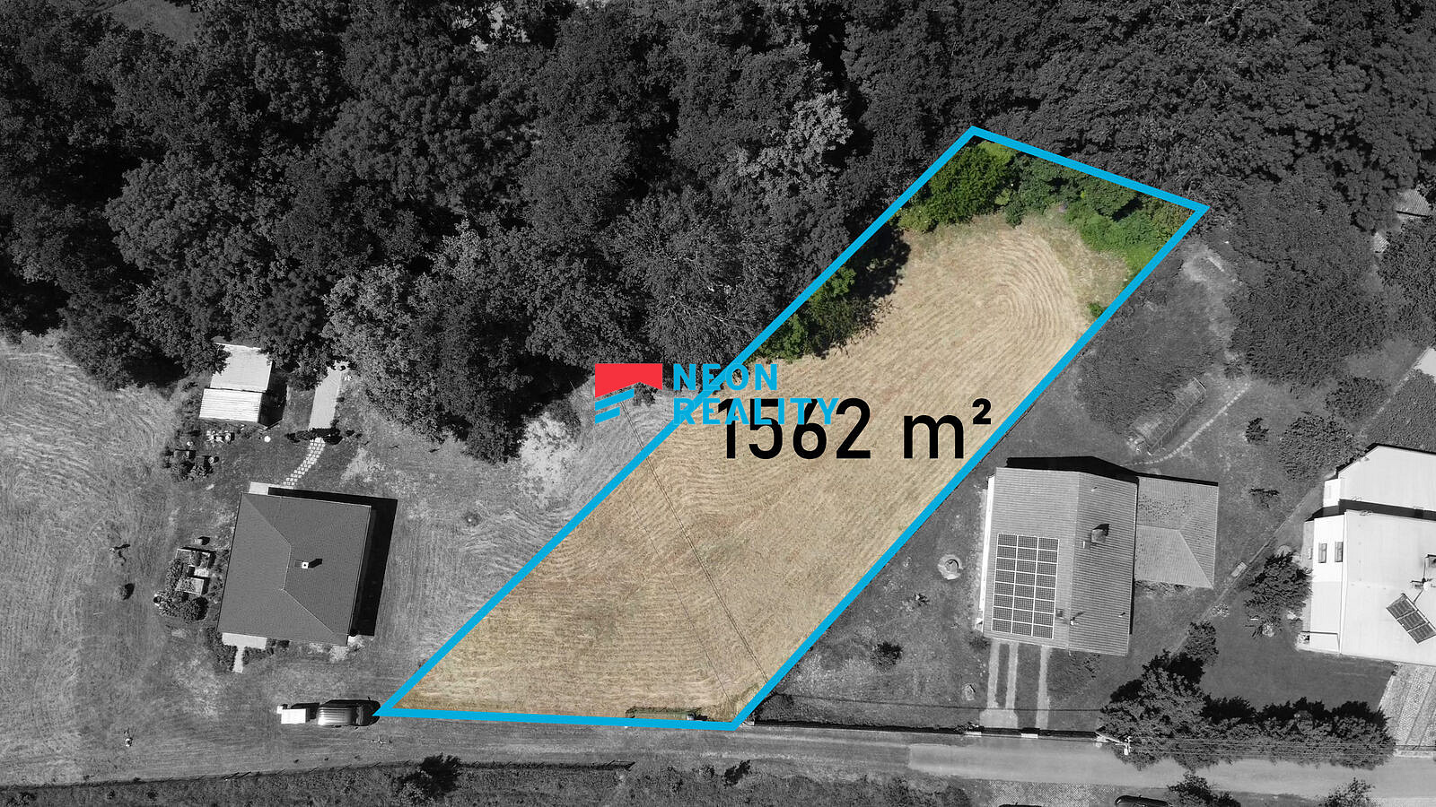 Prodej stavebního pozemku 1 562 m² – fotografie 3