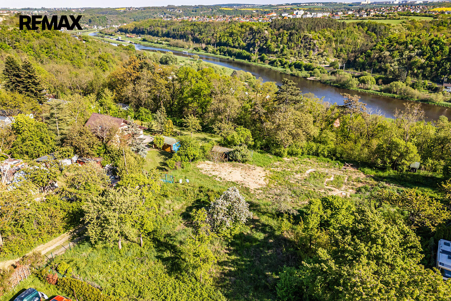 Prodej stavebního pozemku 1 885 m² – fotografie 5