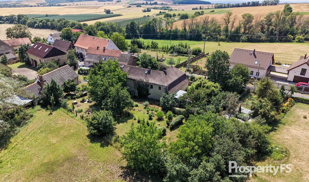 Prodej domu 318 m² s pozemkem 1 081 m², Liběšice – náhled fotky 54