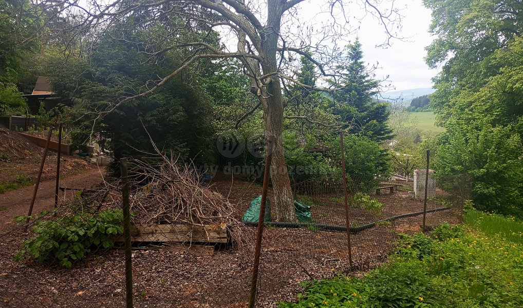 Prodej zahrady 675 m², Kadaň – náhled fotky 8