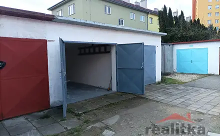 Prodej garáže 18 m2 na vlastním pozemku Opava, Jurečkova ulice, Jurečkova, Opava - Předměstí