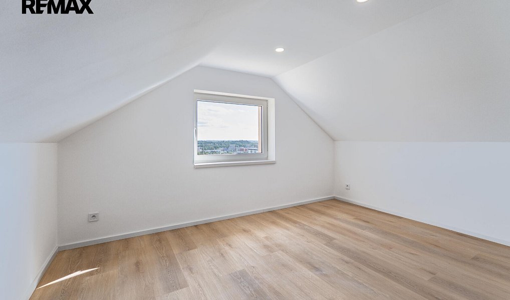 Prodej domu 87 m² s pozemkem 292 m², Praha – náhled fotky 4