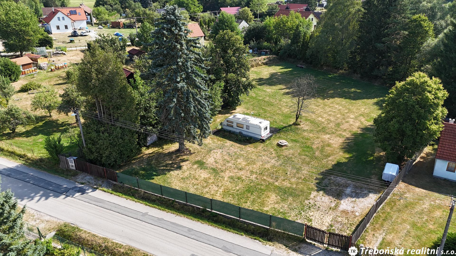 Prodej stavebního pozemku 2 592 m² – fotografie 5