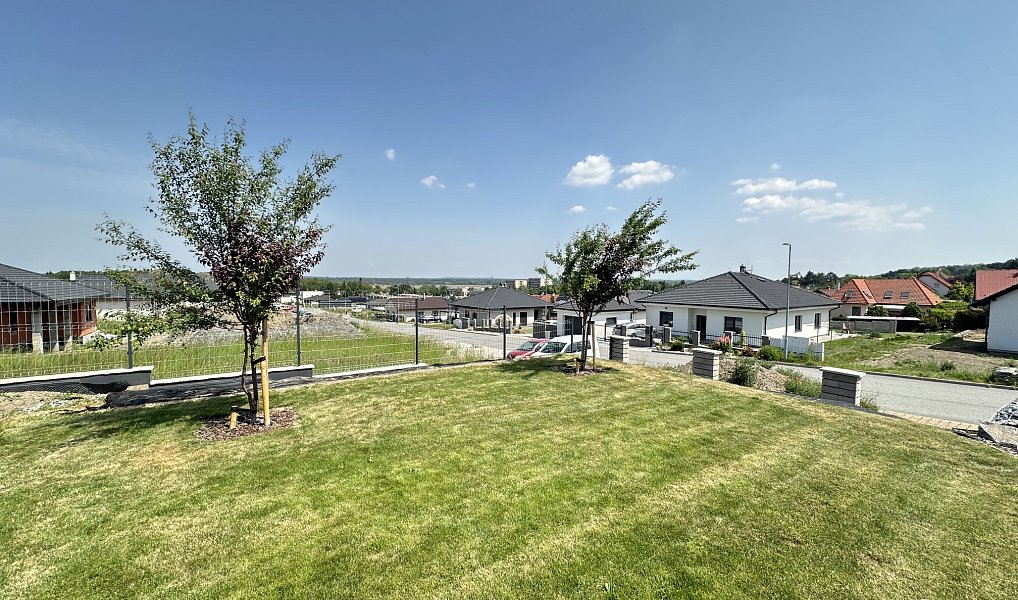 Prodej domu 109 m² s pozemkem 1 082 m², Chvaletice – náhled fotky 14