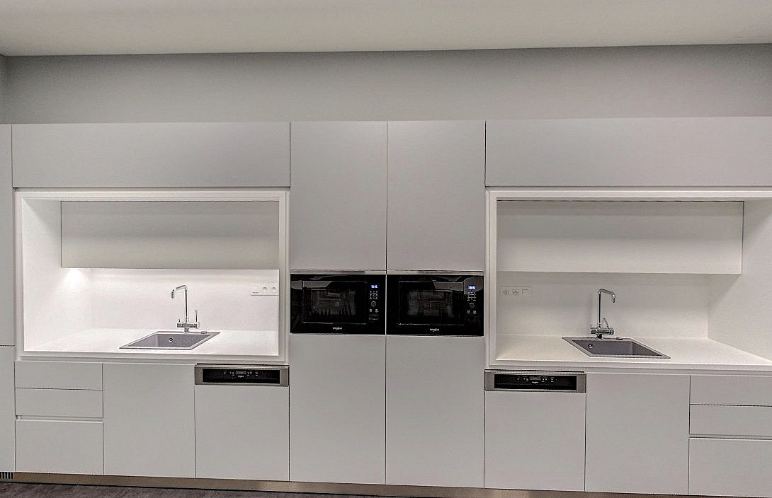 Pronájem kanceláře 702 m² – fotografie 5