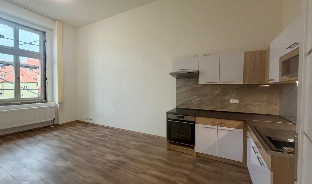 Pronájem bytu 3+kk 84 m², Cheb – náhled fotky 5