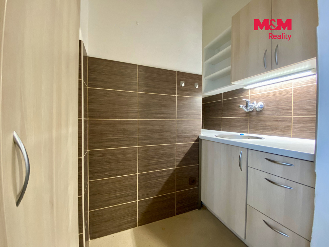 Pronájem bytu 1+kk 28 m² — photo 4