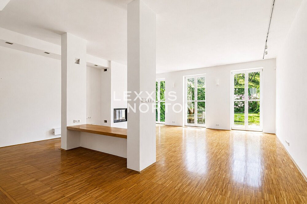 Pronájem domu 350 m² s pozemkem 121 m² — photo 4