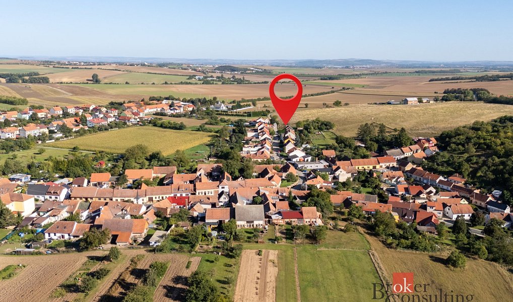 Prodej stavebního pozemku 1 241 m², Prštice – náhled fotky 12