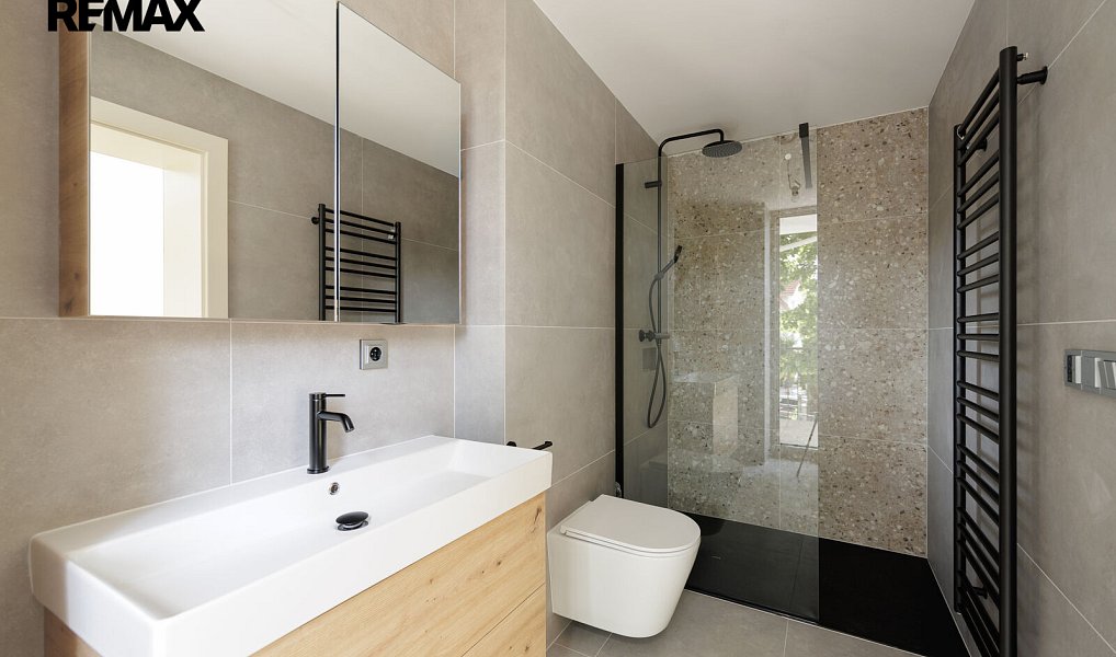 Prodej bytu 5+1 191 m², Praha – náhled fotky 10