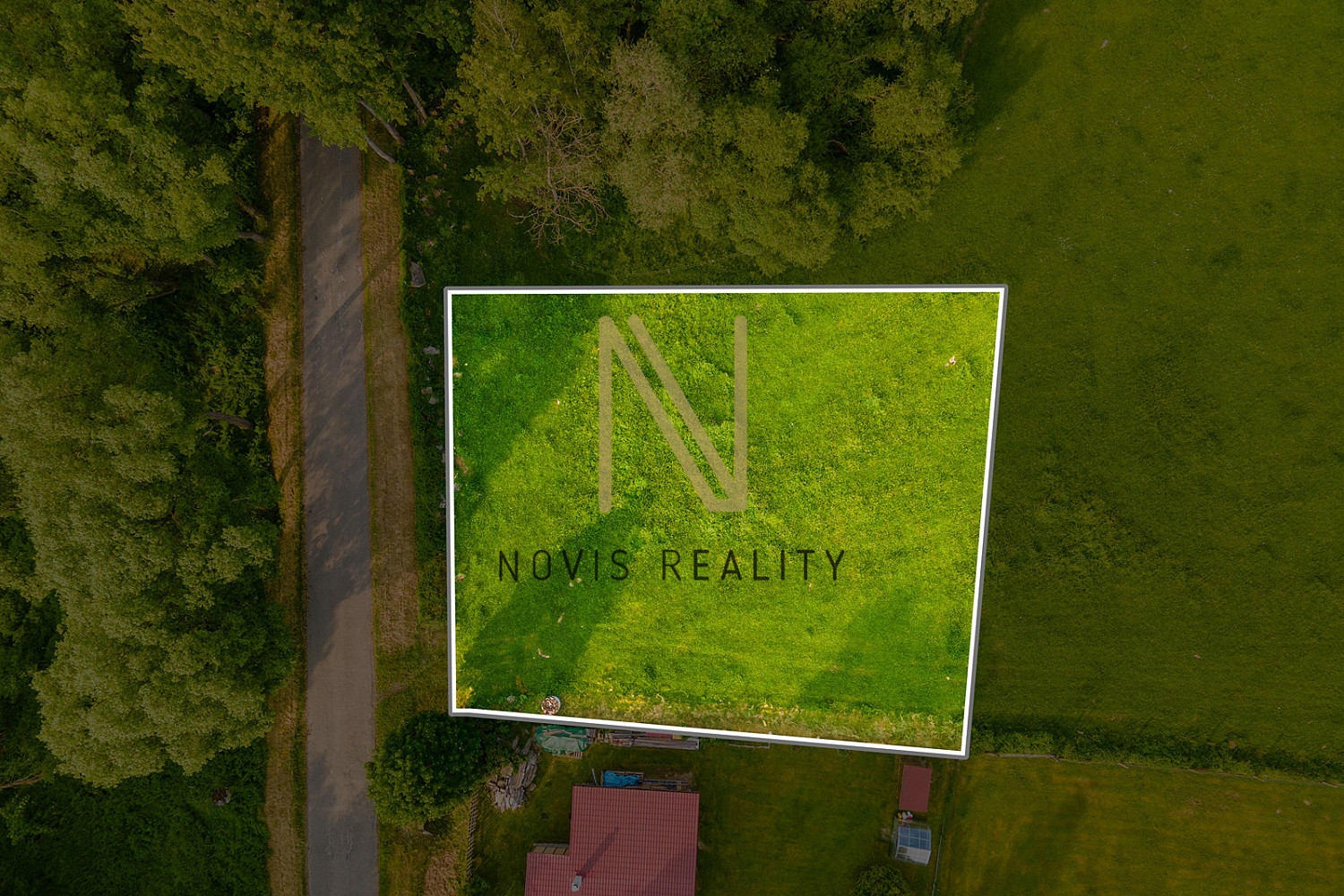 Prodej stavebního pozemku 975 m² — photo 3