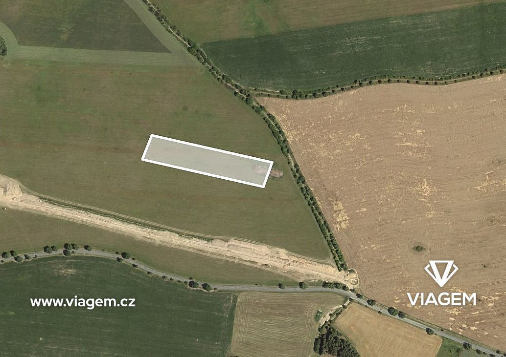 Prodej pole 738 m²