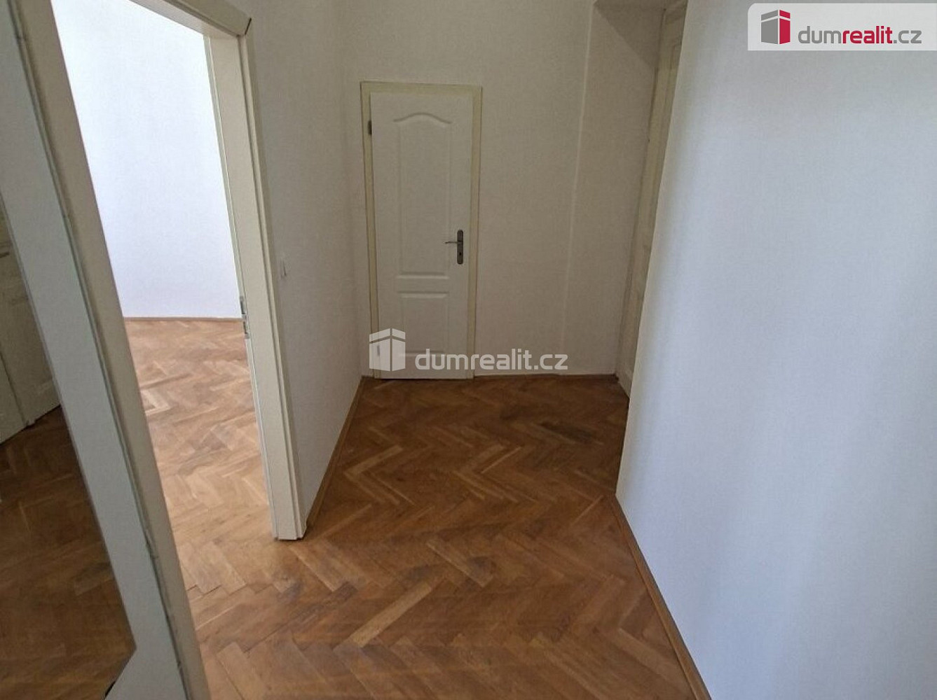 Pronájem bytu 2+kk 68 m² — photo 5