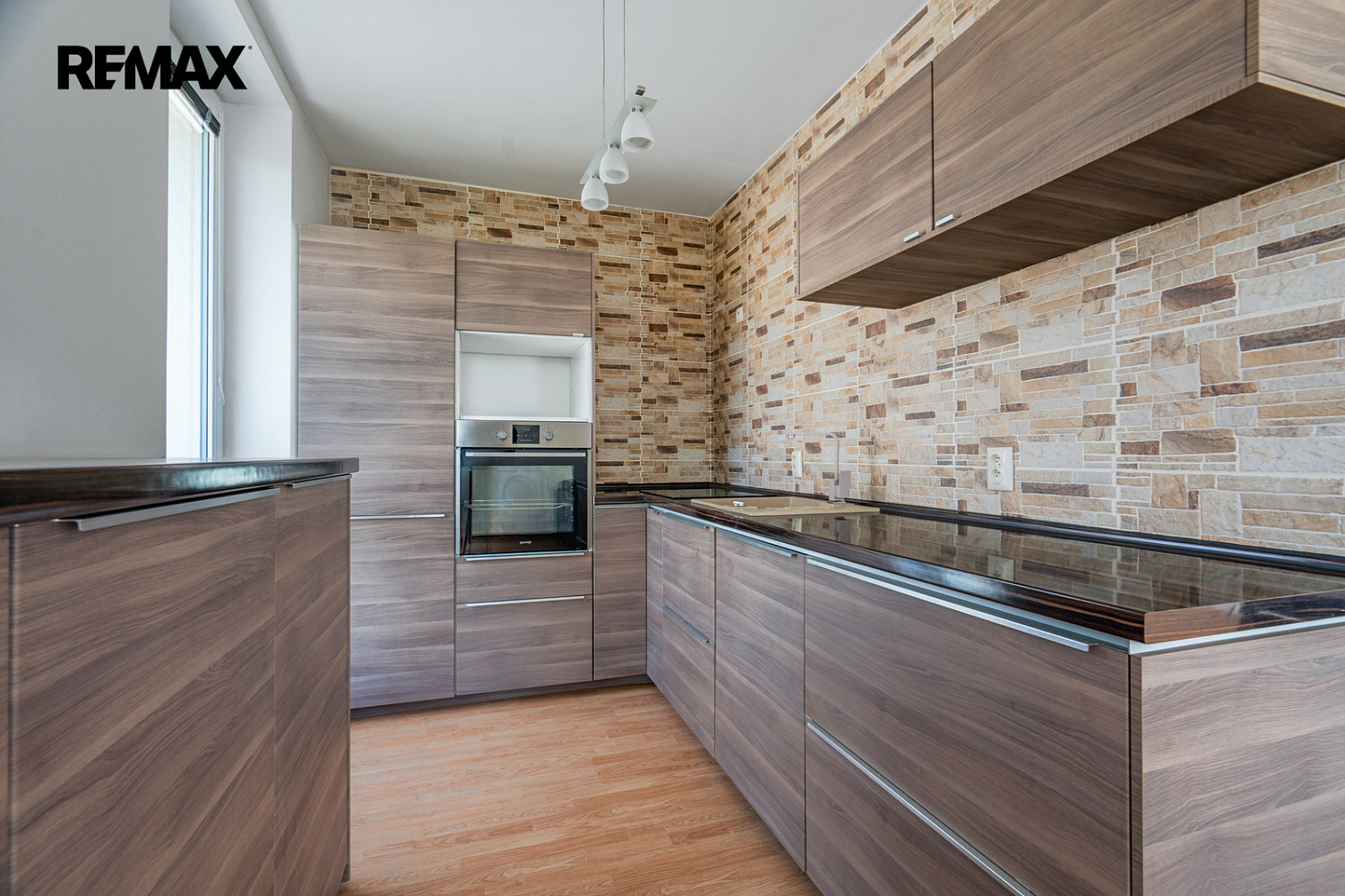 Prodej bytu 2+kk 57 m² — photo 2