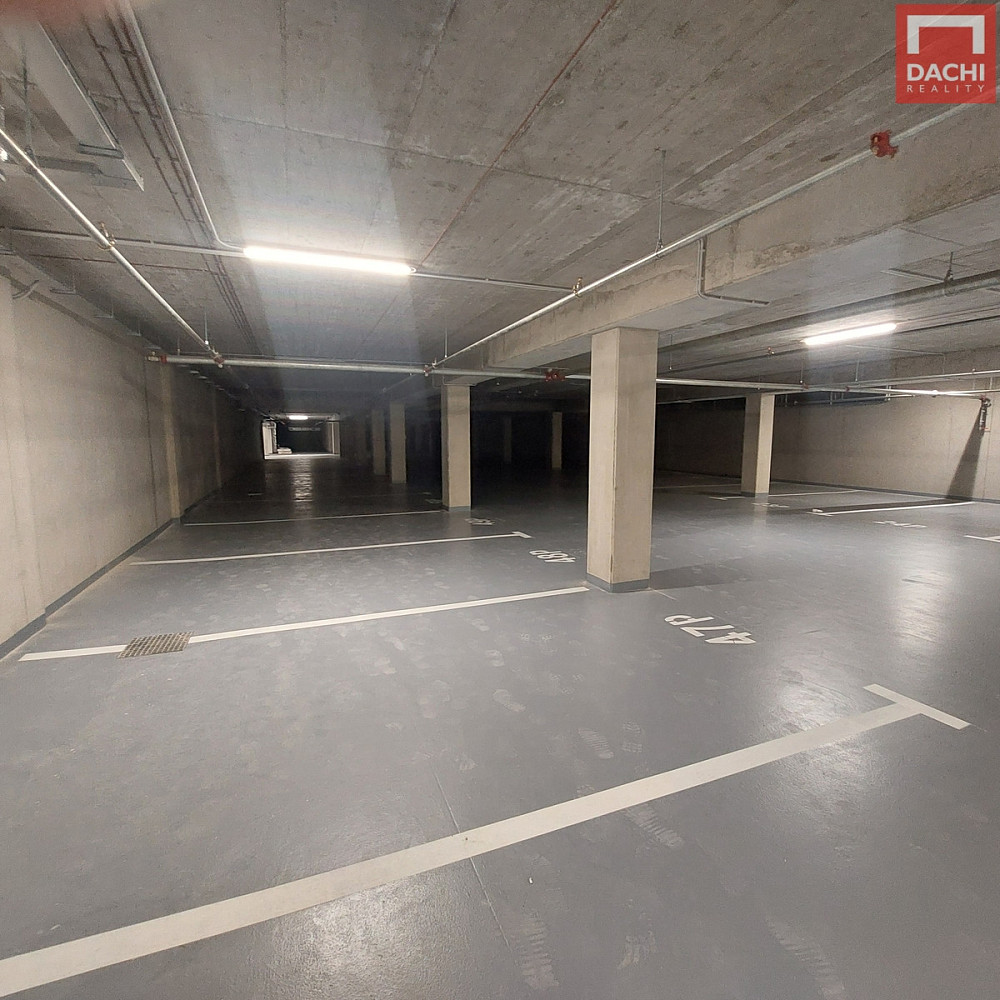 Nabízíme k pronájmu garážové stání na ulici třída jiřího pelikána v obci olomouc, konkrétně v části — photo 2